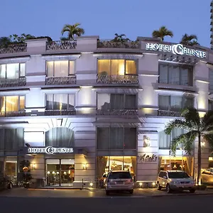 https://celeste-makati.angeleshotels.net